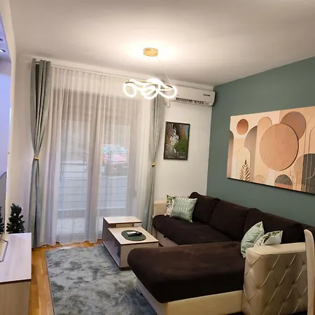 Διαμέρισμα Alex *