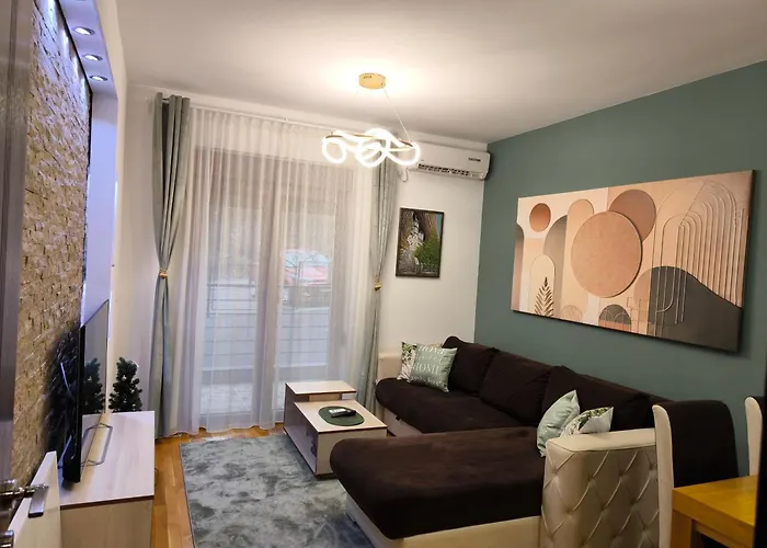 Διαμέρισμα Alex *